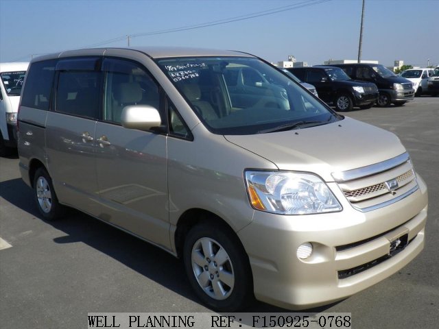 Used TOYOTA Noah X Wagon 2004