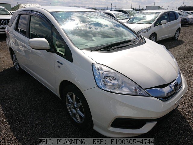 Used HONDA Fit shuttle HYBRID C Wagon 2014
